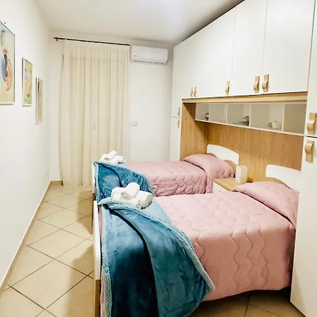Serao House, 2 Piano In Centro Апартаменты *