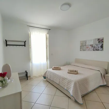 Apartment Serao House, 2 Piano In Centro *
